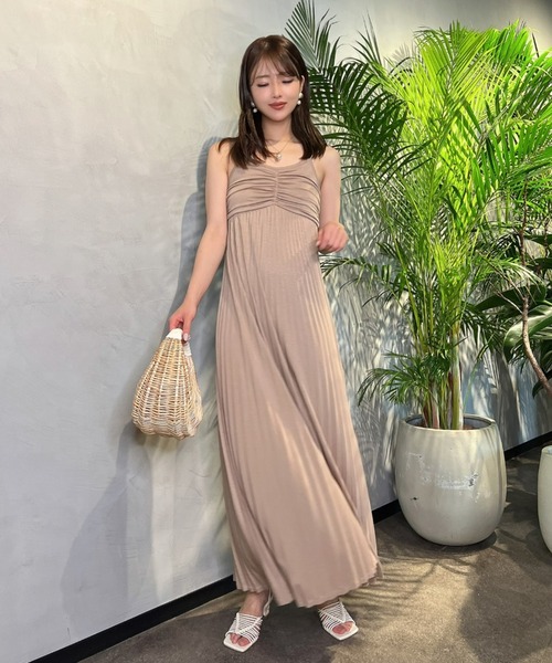 EIMY ISTOIRE(エイミーイストワール)の「プリーツキャミワンピース(ワンピース・レディース・ブラック/ベージュ/グリーン/アイボリー・FREE)」の14枚目の写真