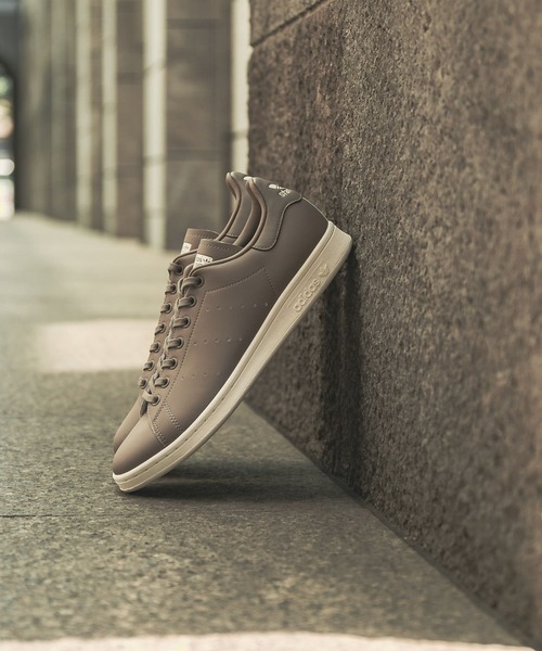 adidas（アディダス）の「STAN SMITH EXCLUSIVE for URBAN RESEARCH（スニーカー・レディース・ブラウン・23/24/25/24.5/23.5）」の8枚目の写真