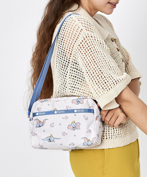 ダンボデザイン柄レスポートサック ショルダーバッグ LeSportsac（レスポートサック）の「DANIELLA CROSSBODY ダンボ