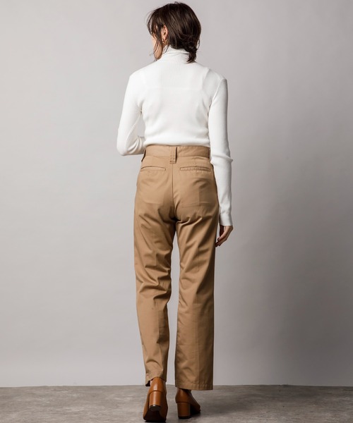 CIENA（シエナ）の「リブアレンジタートルニット（ニット/セーター・レディース・ホワイト/ブラック/オレンジ/グリーン・FREE）」の5枚目の写真