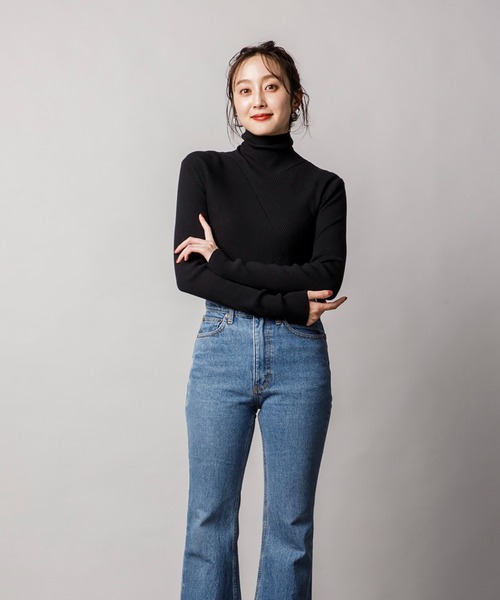 CIENA（シエナ）の「リブアレンジタートルニット（ニット/セーター・レディース・ホワイト/ブラック/オレンジ/グリーン・FREE）」の10枚目の写真