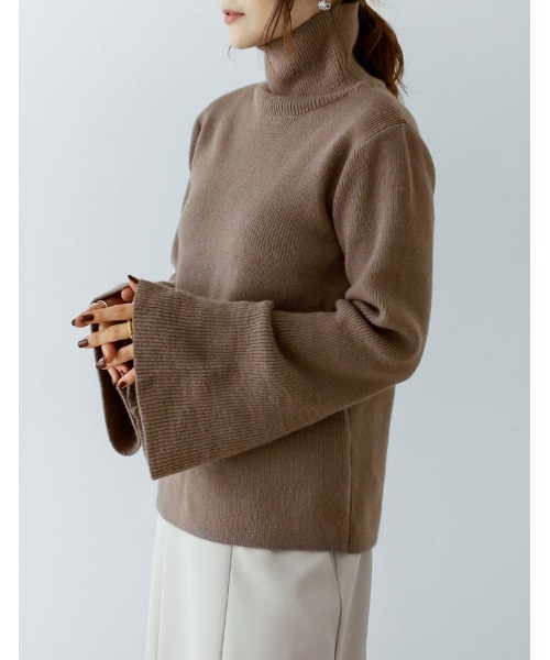 アルパカタッチフレアスリーブタートルネックニットトップス（ニット