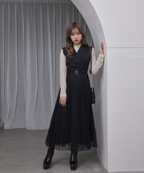 ANDGEEBEE（アンジービー）の「ノースリテーラープリーツワンピ（ワンピース・レディース・ブラウン/ブラック・MEDIUM）」の2枚目の写真