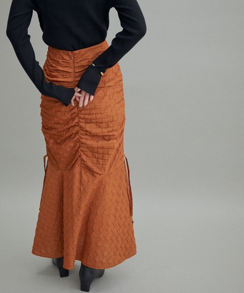 ADAM ET ROPE'（アダムエロペ）の「【WEB限定(一部店舗展開あり)】ブロックギャザースカート（スカート・レディース・ブラック/ベージュ/ブラウン・38/36）」の3枚目の写真