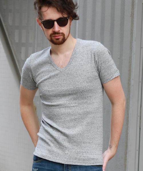BEAUTY&YOUTH UNITED ARROWS（ビューティーアンドユースユナイテッドアローズ）の「BY フライス ショートスリーブ VネックTシャツ：◆（Tシャツ/カットソー・メンズ・ブラック/グレー/クリーム/ライム/ライトブルー/コバルトブルー/ネイビー/ライラック/ホワイト/ダークグレー・SMALL/MEDIUM/LARGE/X-LARGE）」の3枚目の写真