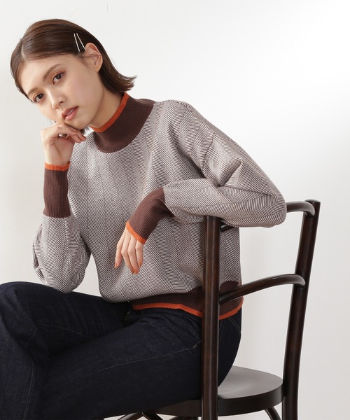 N.（N. Natural Beauty Basic）（エヌエヌナチュラルビューティーベーシック）の「◆バイカラーラインヘリンボンジャガードニット（ニット/セーター・レディース・ブラック/ブラウン/ブルー・MEDIUM）」の3枚目の写真