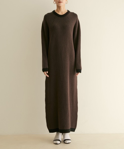 SALON adam et rope'（サロン アダム エ ロペ）の「【WEB限定】バイカラーリブニットワンピース（ワンピース・レディース・ダークブラウン/ベージュ/グリーン・FREE）」の13枚目の写真