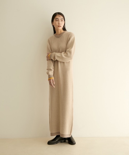 SALON adam et rope'（サロン アダム エ ロペ）の「【WEB限定】バイカラーリブニットワンピース（ワンピース・レディース・ダークブラウン/ベージュ/グリーン・FREE）」の11枚目の写真