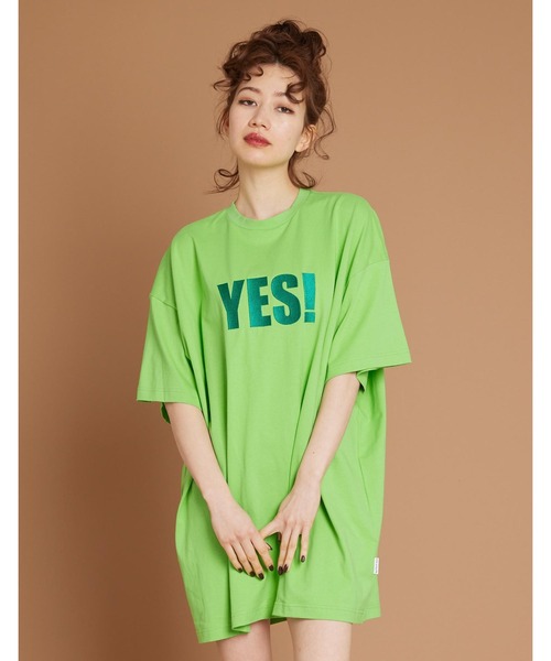 Little sunny bite（リトルサニーバイト）の「Yes big tee（Tシャツ/カットソー・レディース・ブラック/ホワイト/ブルー/グリーン・SMALL/MEDIUM）」の4枚目の写真
