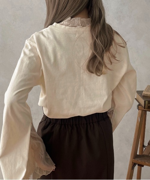 apres jour clair（アプレジュールクレア）の「【apres jour clair】スリットスリーブ刺繍Tシャツ【ZOZOTOWN限定アイテム】（Tシャツ/カットソー・レディース・ベージュ/アイボリー・フリー/X-LARGE）」の7枚目の写真