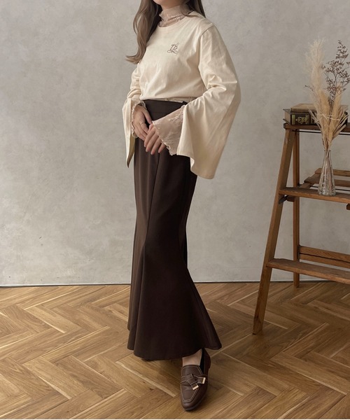 apres jour clair（アプレジュールクレア）の「【apres jour clair】スリットスリーブ刺繍Tシャツ【ZOZOTOWN限定アイテム】（Tシャツ/カットソー・レディース・ベージュ/アイボリー・フリー/X-LARGE）」の8枚目の写真