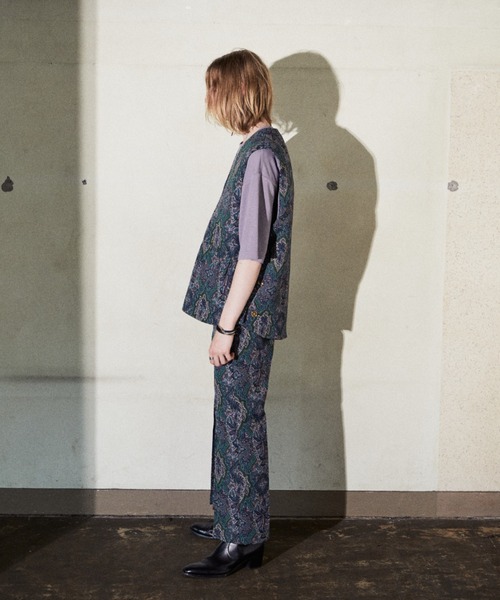 TAUPE（トープ）の「TAUPE/トープ/Paisley Pleats Trousers（その他パンツ・メンズ・パープル/イエロー・1/2）」の7枚目の写真