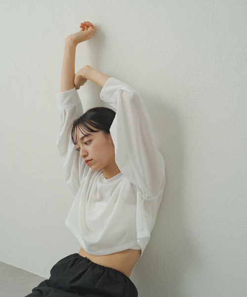 earthy(アーシー)の「【earthy_】シアークロップドロンT(Tシャツ/カットソー・レディース・オフホワイト/オレンジ/ブラック・FREE)」の15枚目の写真