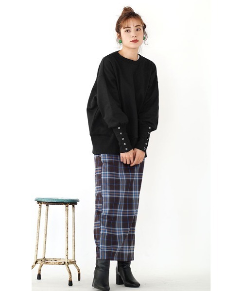 e-zakkamania stores(イーザッカマニアストアーズ)の「バックオープン プルオーバー(Tシャツ/カットソー・レディース・ブラック/アイボリー・フリー)」の6枚目の写真