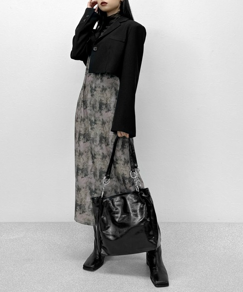 LVEU.（ラブユ.）の「【LVEU.】リングデザインエナメル調バッグ / バッグ 鞄 BAG エナメル リング チェーン トート A4 通勤 通学 合皮 ブラック カーキ（トートバッグ・レディース・カーキ/ブラック・FREE）」の10枚目の写真