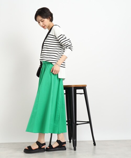 DRESKIP(ドレスキップ)の「◆いつものコーデに彩りを【洗える】なめらかタッチ総針ニット(ニット/セーター・レディース・ピンク系/オレンジ系7/イエロー/ベージュ系2/グリーン/ブラック系2・03/02/04)」の9枚目の写真