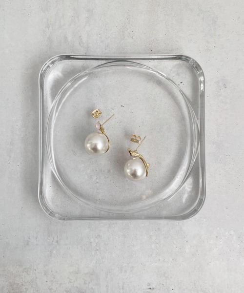 thank U more(サンキューモア)の「パール×ラインストーンモチーフ ピアス【両耳用】(ピアス(両耳用)・レディース・ホワイト/ピンク/ブルー/グリーン・FREE)」の11枚目の写真