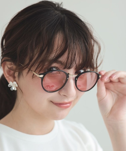 DONOBAN（ドノバン）の「【UVカット率 99％以上】サングラス（サングラス・レディース・クリア/ブラック系その他/ブラック系その他2/ブラック系その他4/ブラック系その他3/グリーン系その他/ブラウン系その他/ピンク/オレンジ・ONESIZE）」の3枚目の写真