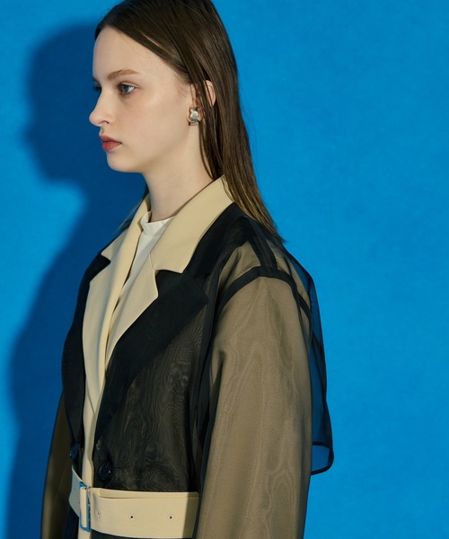 UNITED TOKYO（ユナイテッドトウキョウ）の「オーガンレイヤートレンチコート-取り外し可能-（トレンチコート・レディース・ブラック/ベージュ・FREE）」の5枚目の写真