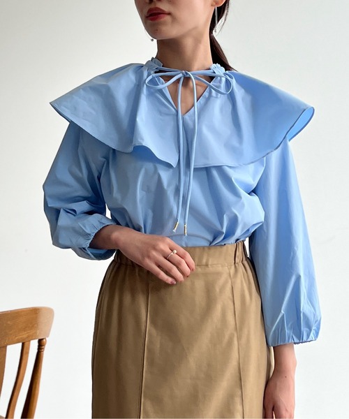 Chez toi（シェトワ）の「BIGカラーブラウス（シャツ/ブラウス・レディース・ブラック/オフホワイト/サックスブルー・FREE）」の5枚目の写真