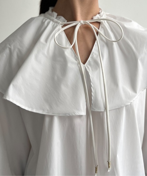 Chez toi（シェトワ）の「BIGカラーブラウス（シャツ/ブラウス・レディース・ブラック/オフホワイト/サックスブルー・FREE）」の9枚目の写真