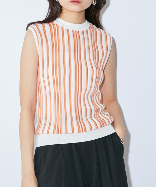 Lui's（ルイス）の「マルチストライプニットタンクトップ（ニット/セーター・レディース・オフホワイト/ブラック/ブルー・FREE）」の2枚目の写真