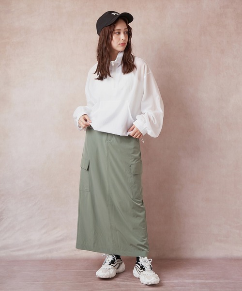 Lull(ルル)の「【Lull / ルル】シアーアノラックパーカー(パーカー・レディース・ホワイト/ブルー/ブラック・ONESIZE)」の7枚目の写真