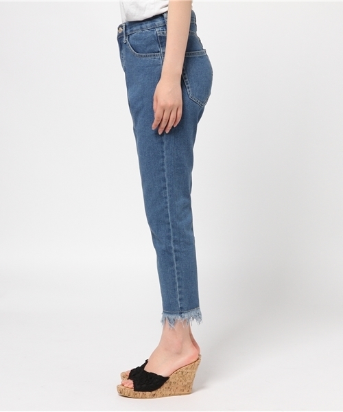 WEGO（ウィゴー）の「WEGO/ フリンジデニムパンツ（デニムパンツ・レディース・ライトインディゴブルー/インディゴブルー・MEDIUM/LARGE）」の7枚目の写真