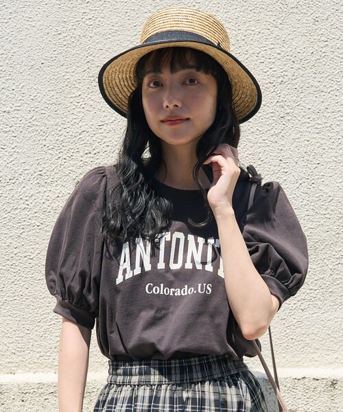 FREAK'S STORE(フリークスストア)の「パフスリーブカレッジロゴTEE(Tシャツ/カットソー・レディース・オフホワイト/チャコールグレー/レッド・フリ-)」の13枚目の写真