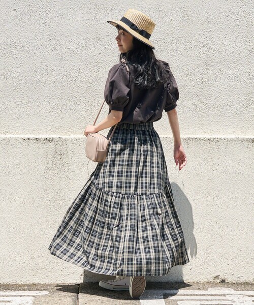 FREAK'S STORE(フリークスストア)の「パフスリーブカレッジロゴTEE(Tシャツ/カットソー・レディース・オフホワイト/チャコールグレー/レッド・フリ-)」の4枚目の写真