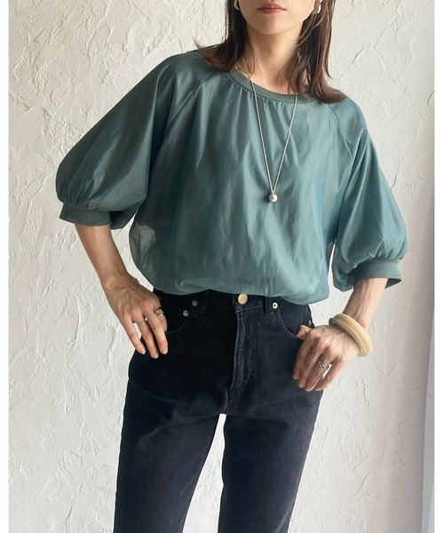 She's Closet(シーズクローゼット)の「オーガンジー異素材ドッキングボリュームスリーブシアーレイヤード半袖Tシャツ(Tシャツ/カットソー・レディース・ブラック/ホワイト/グレー/グリーン・FREE)」の11枚目の写真