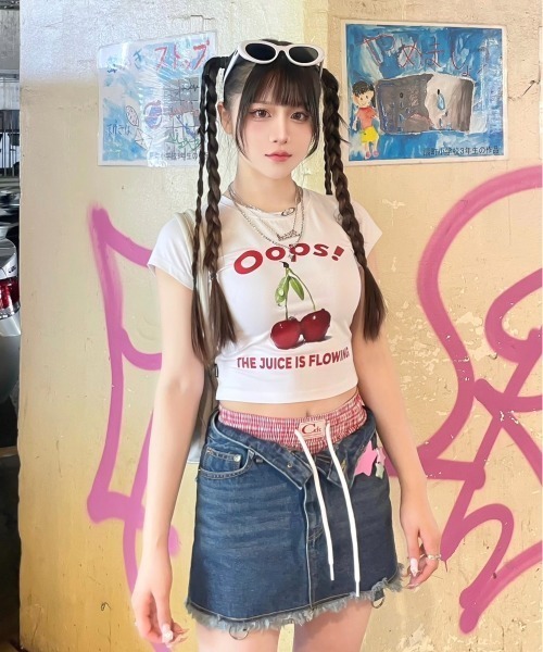 XU（エックスユー）の「韓国ファッション XU エックスユー Ellie sunglasses エリー サングラス Y2K 楕円サングラス クリアレンズ 韓国 ストリート（サングラス・メンズ・ブルー/ブラック/アイボリー/ライム/ホワイト・ONE SIZE）」の6枚目の写真