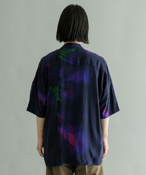 URBAN RESEARCH（アーバンリサーチ）の「URBAN RESEARCH iD　アブストラクトプリントオープンカラーシャツ（シャツ/ブラウス・メンズ・ブラック/ネイビー・MEDIUM/LARGE）」の11枚目の写真