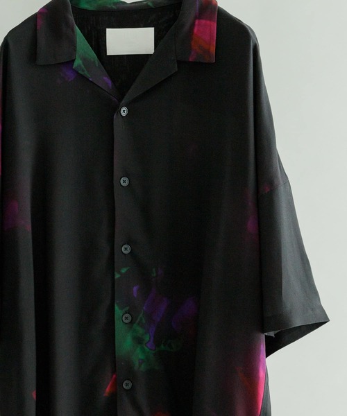 URBAN RESEARCH（アーバンリサーチ）の「URBAN RESEARCH iD　アブストラクトプリントオープンカラーシャツ（シャツ/ブラウス・メンズ・ブラック/ネイビー・MEDIUM/LARGE）」の12枚目の写真