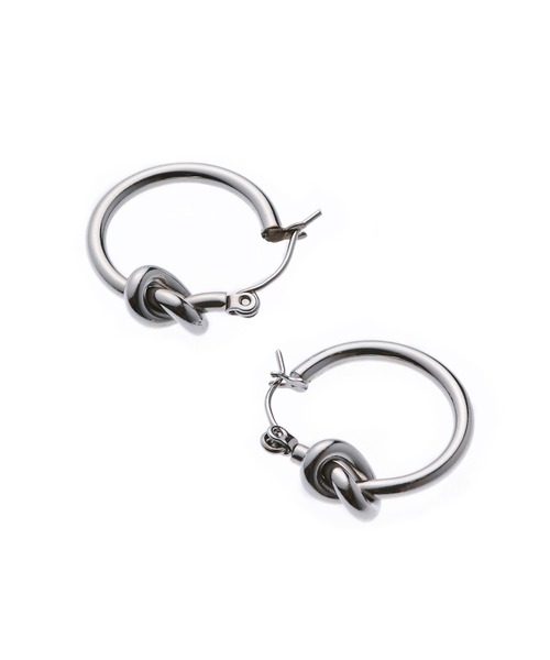 CENE（セネ）の「【CENE】セネ/ノットフープピアス（ピアス（両耳用）・レディース・ゴールド/シルバー・FREE）」の4枚目の写真