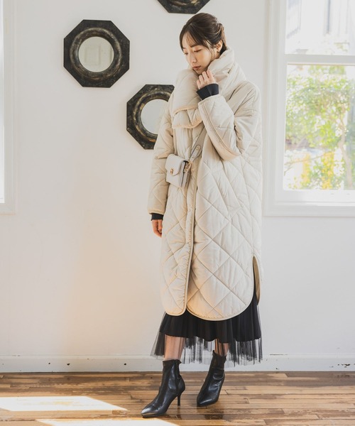 Andemiu（アンデミュウ）の「エアサーマルキルトマフラー704283（マフラー・レディース・ブラック/アイボリー・FREE）」の22枚目の写真