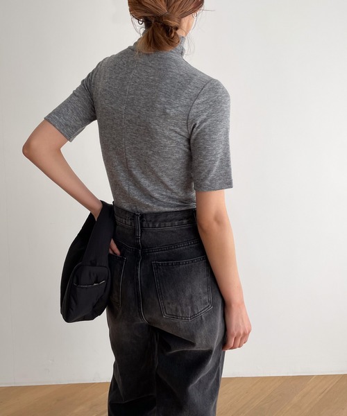 CANAL JEAN（キャナルジーン）の「El mar　ハイネック半袖Tシャツ（Tシャツ/カットソー・レディース・ブラウン/ブラック/グレー・ONE SIZE）」の9枚目の写真