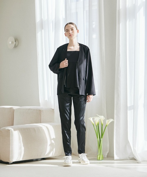 INED CLARO（イネドクラロ）の「ケープスリーブジャケット【セットアップ対応】（ノーカラージャケット・レディース・ブラック/ネイビー・フリー）」の8枚目の写真