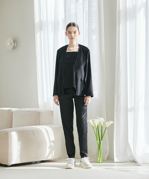 INED CLARO（イネドクラロ）の「ケープスリーブジャケット【セットアップ対応】（ノーカラージャケット・レディース・ブラック/ネイビー・フリー）」の4枚目の写真