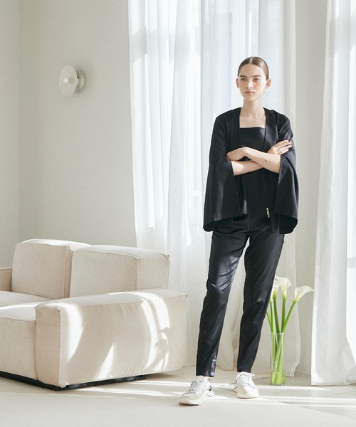 INED CLARO（イネドクラロ）の「ケープスリーブジャケット【セットアップ対応】（ノーカラージャケット・レディース・ブラック/ネイビー・フリー）」の20枚目の写真