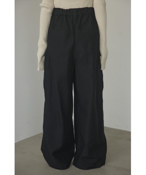 BLACK BY MOUSSY（ブラックバイマウジー）の「wide military pants( ワイドミリタリーパンツ)（カーゴパンツ・レディース・オフホワイト/カーキ/ブラック・2/1）」の7枚目の写真