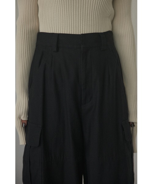 BLACK BY MOUSSY（ブラックバイマウジー）の「wide military pants( ワイドミリタリーパンツ)（カーゴパンツ・レディース・オフホワイト/カーキ/ブラック・2/1）」の8枚目の写真