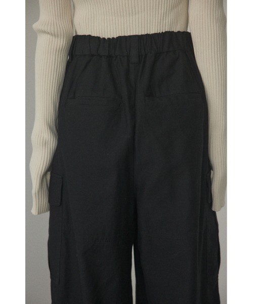 BLACK BY MOUSSY（ブラックバイマウジー）の「wide military pants( ワイドミリタリーパンツ)（カーゴパンツ・レディース・オフホワイト/カーキ/ブラック・2/1）」の9枚目の写真