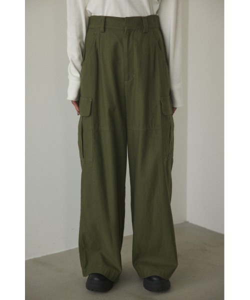 BLACK BY MOUSSY（ブラックバイマウジー）の「wide military pants( ワイドミリタリーパンツ)（カーゴパンツ・レディース・オフホワイト/カーキ/ブラック・2/1）」の15枚目の写真