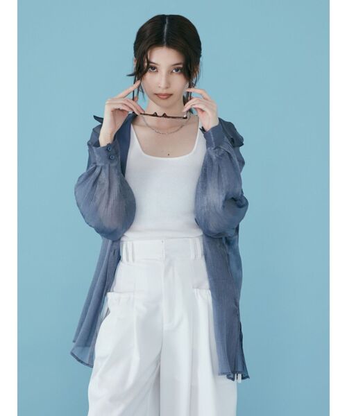 MURUA（ムルーア）の「シアーシャイニーボリュームスリーブシャツ（シャツ/ブラウス・レディース・ピンク/グレー/ホワイト/グリーン/ネイビー/その他1・FREE）」の15枚目の写真