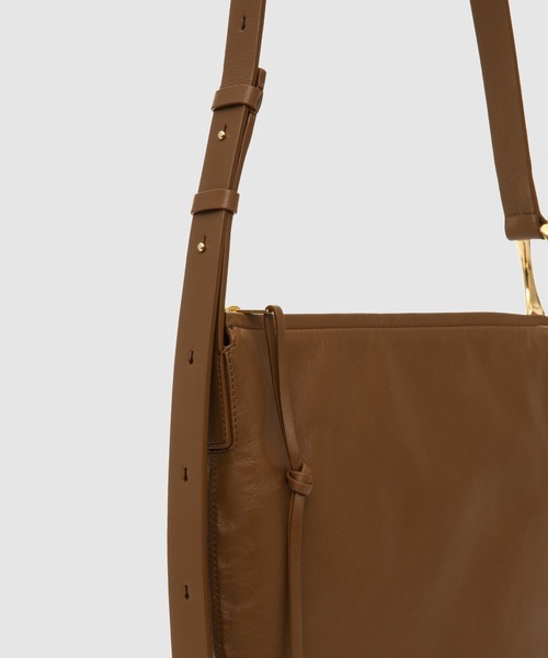 JIL SANDER(ジルサンダー)の「ORGANIC MOON SM(ショルダーバッグ・レディース・ブラック/ブラウン・UNI)」の4枚目の写真