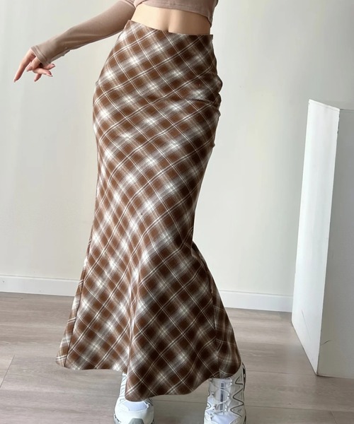 aimoha（アイモハ）の「チェック柄マーメードスカート（スカート・レディース・チョコ/ネイビー/レッド・SMALL/MEDIUM）」の6枚目の写真