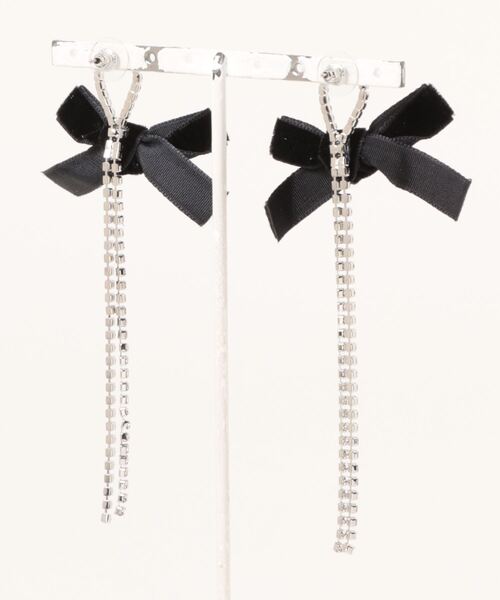 Futier land(フューティアランド)の「リボンラインストーンピアス(ピアス(両耳用)・レディース・シルバー・FREE)」の10枚目の写真