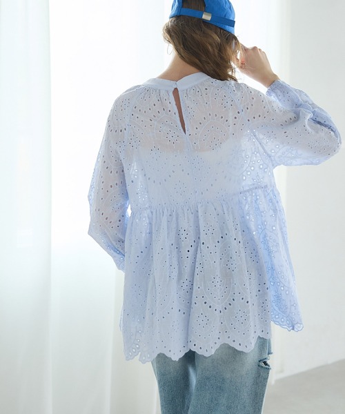 coca（coca）（コカ）の「刺繍カットワークブラウス（シャツ/ブラウス・レディース・ライトブルー/ホワイト・L/M）」の18枚目の写真