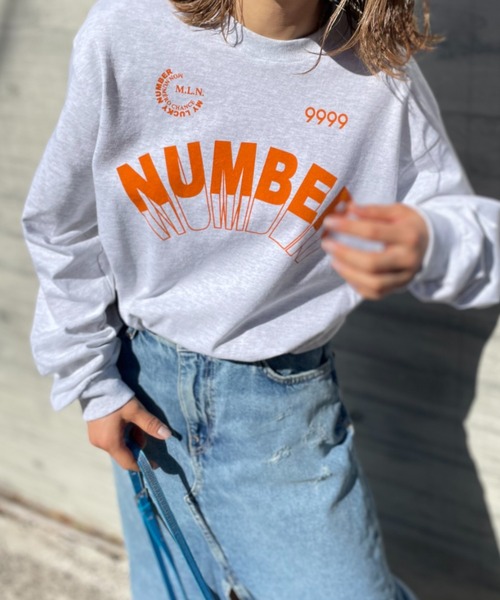 mi via loca(ミヴィアロカ)の「GILDAN ナンバーロゴロンT 【PT NO. MVL027 ※2A】(Tシャツ/カットソー・レディース・オフホワイト/ナチュラル/ブラック/オートミール/ホワイト系その他・MEDIUM/X-LARGE)」の5枚目の写真